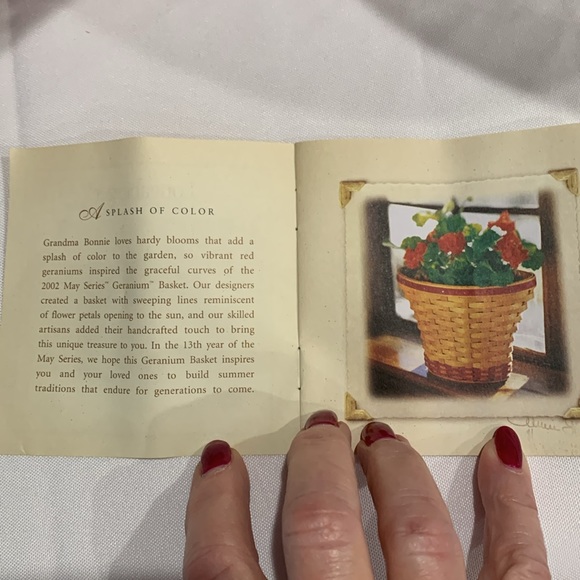 Longaberger Geranium Basket Set - Picture 11 of 16